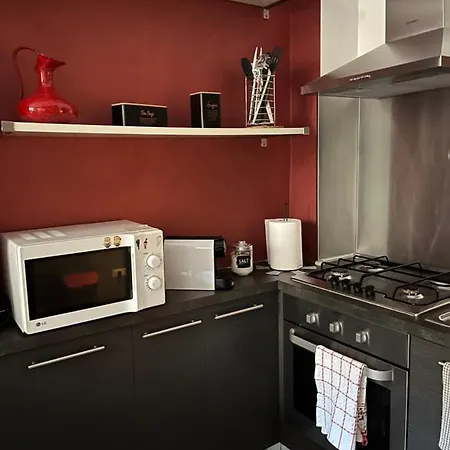 Br1 Apartment *
